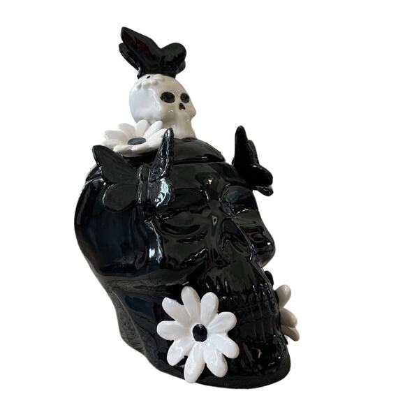 Halloween Skull Cookie Jar Canister w/ Lid Hand Painted Black White Spooky NEW - Picture 1 of 16